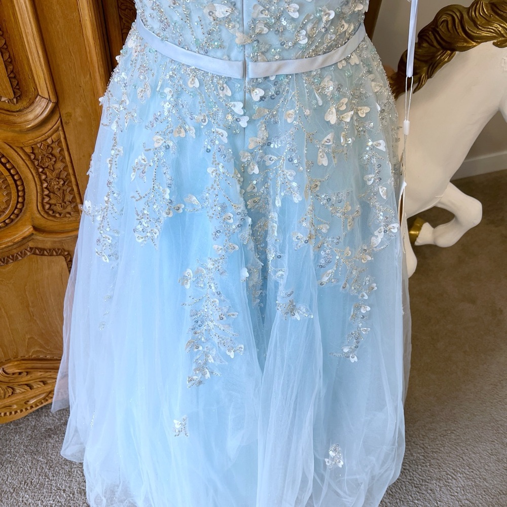 Mac Duggal [2] 20362 Embellished A Line Gown Flutter Feathers Baby Blue princess - Picture 4 of 8